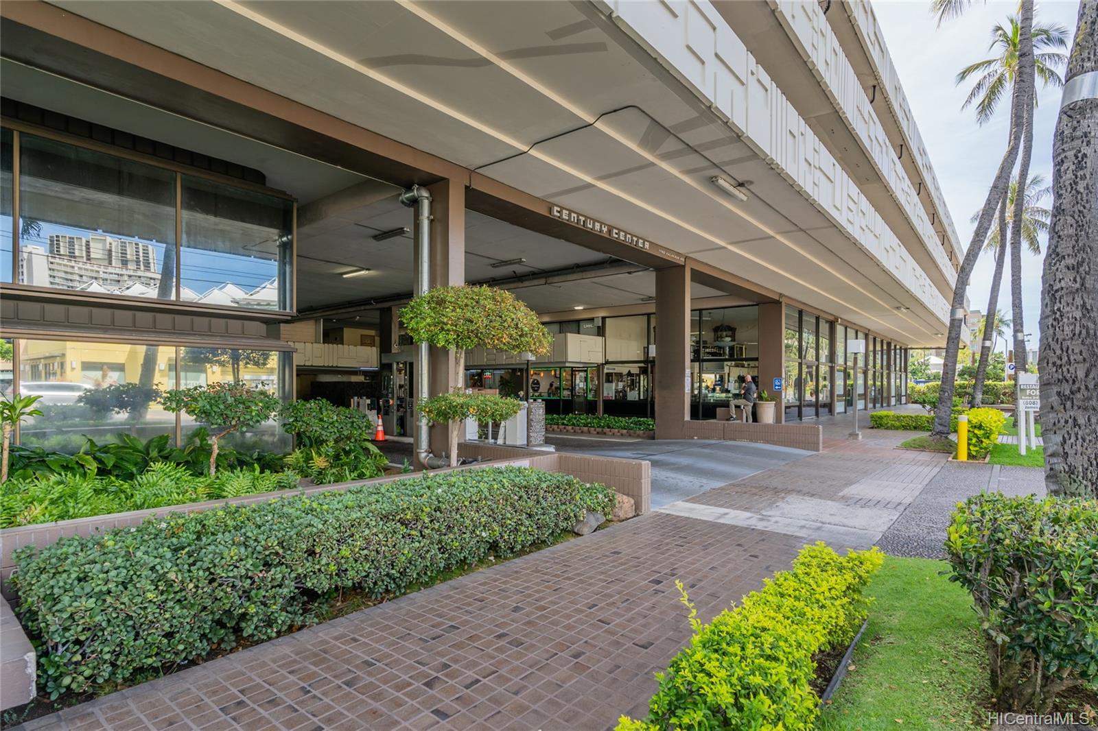 Century Center condo # 512, Honolulu, Hawaii - photo 2 of 16