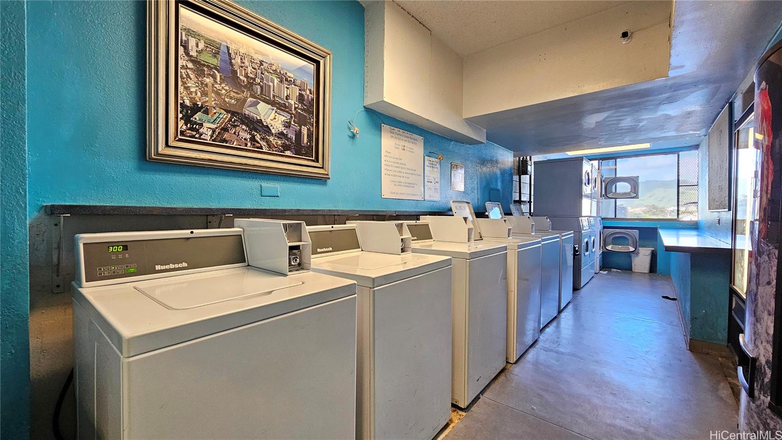 Century Center condo # 606, Honolulu, Hawaii - photo 16 of 17