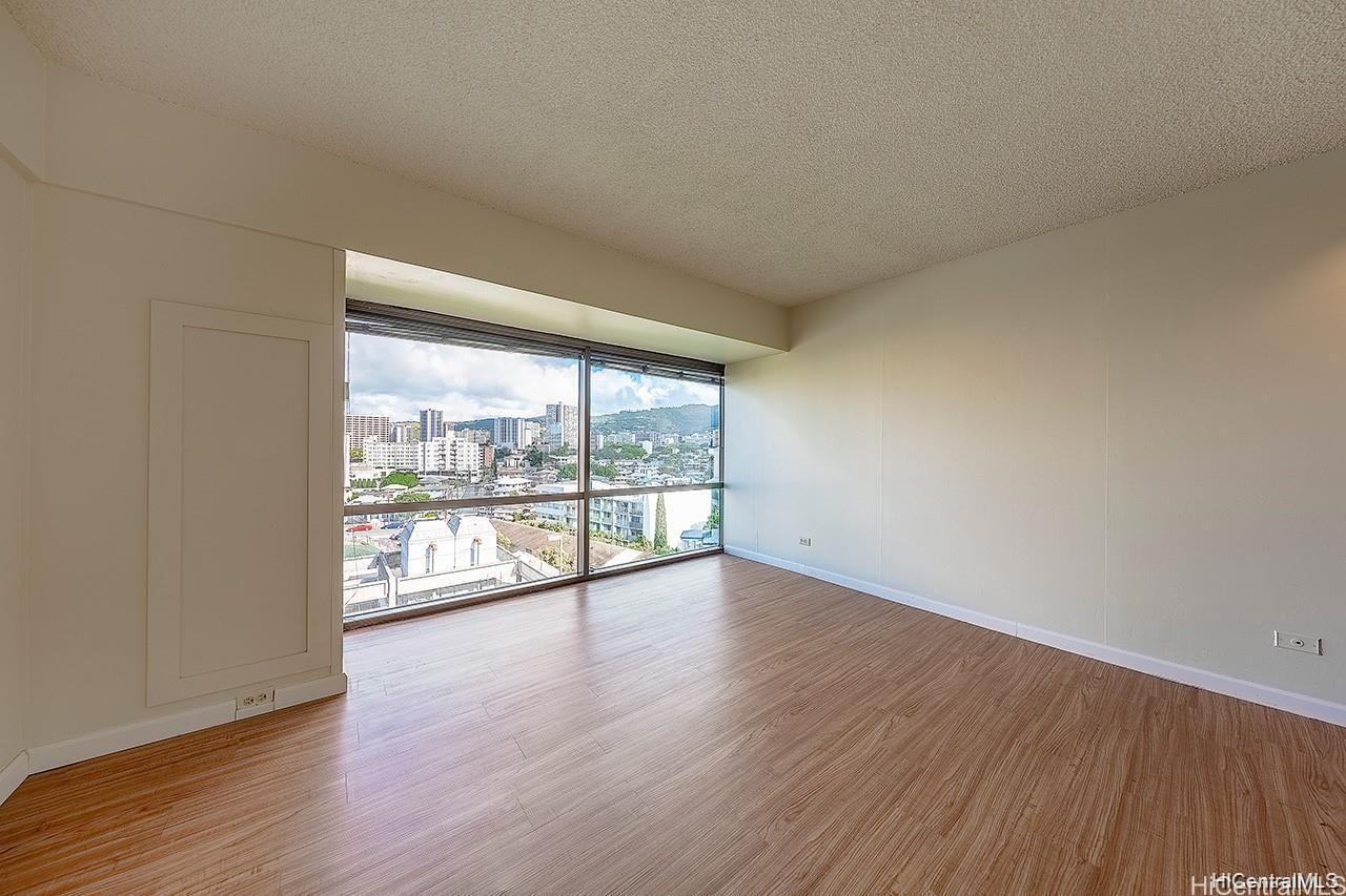 Century Center condo # 912, Honolulu, Hawaii - photo 2 of 15