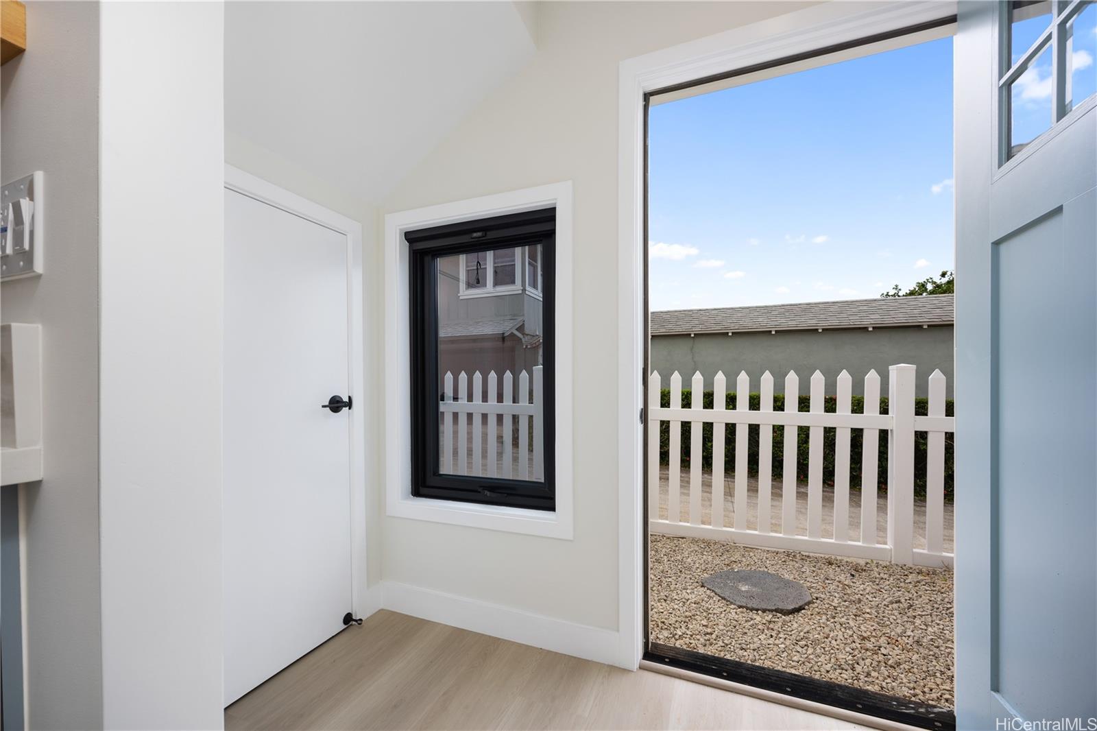 1758  Mikahala Way Wilhelmina, Diamond Head home - photo 16 of 25