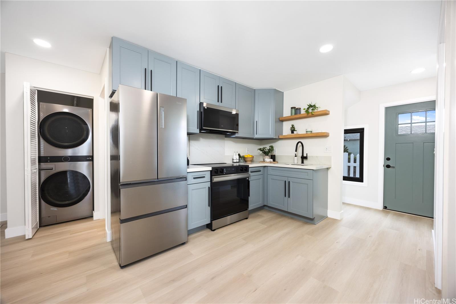 1758  Mikahala Way Wilhelmina, Diamond Head home - photo 17 of 25