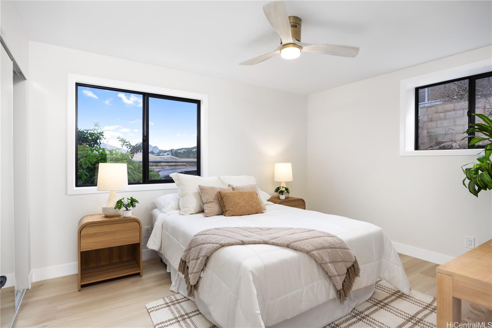 1758 Mikahala Way Honolulu - Multi-family - photo 11 of 25