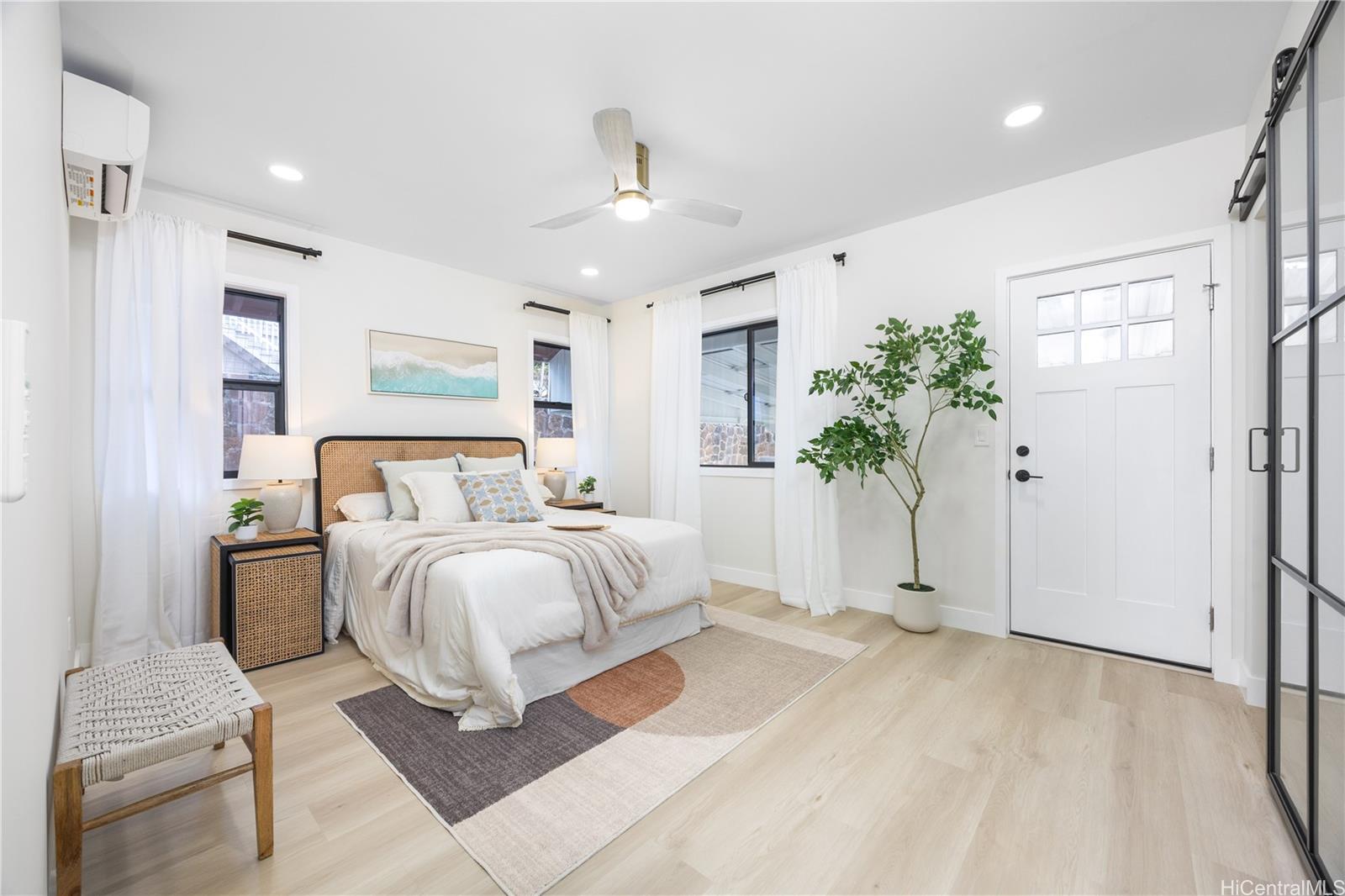 1758 Mikahala Way Honolulu - Multi-family - photo 13 of 25