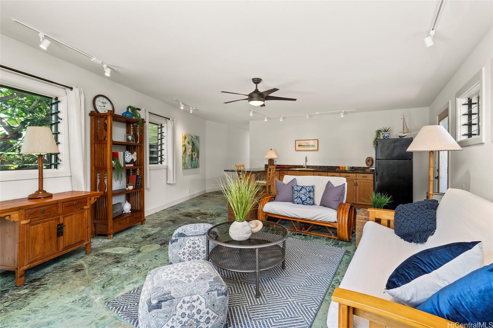 176  Kaiholu Street Koolaupoko, Kailua home - photo 18 of 25
