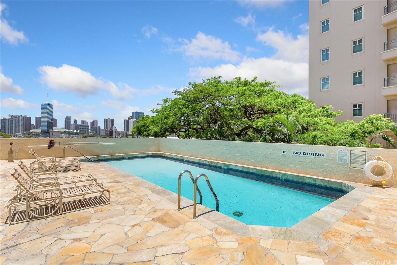 Sovereign condo # 15B, Honolulu, Hawaii - photo 17 of 25