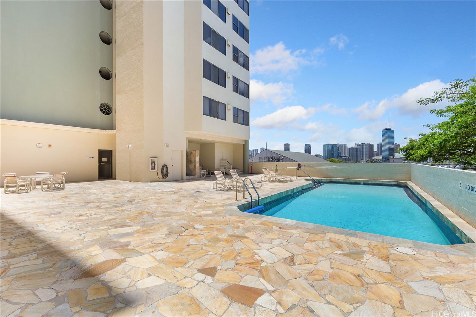 Sovereign condo # 15B, Honolulu, Hawaii - photo 18 of 25