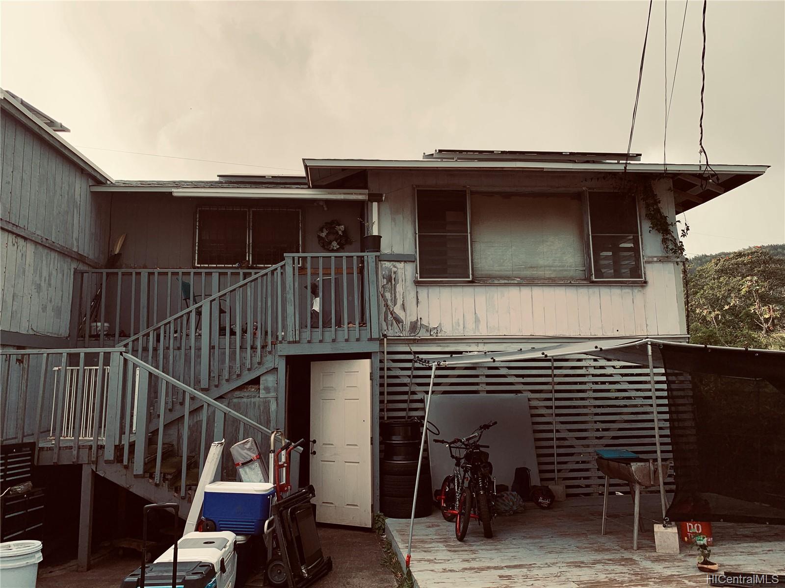 1763 Akahi Street , Honolulu, Hi 96819 Kalihiupper