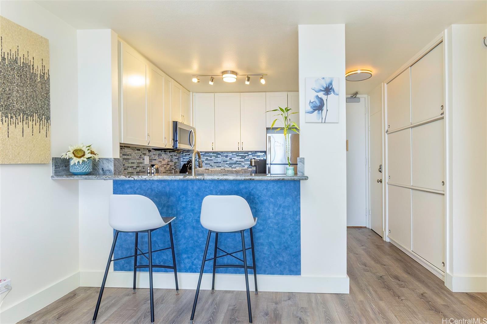 Ilikai Marina condo # 1086, Honolulu, Hawaii - photo 11 of 25