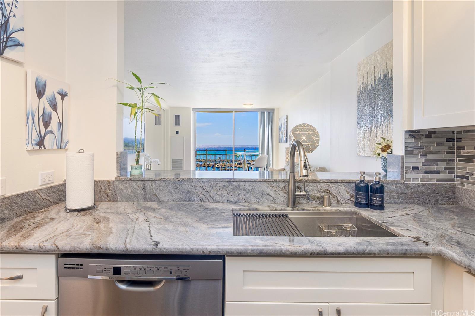 Ilikai Marina condo # 1086, Honolulu, Hawaii - photo 13 of 25