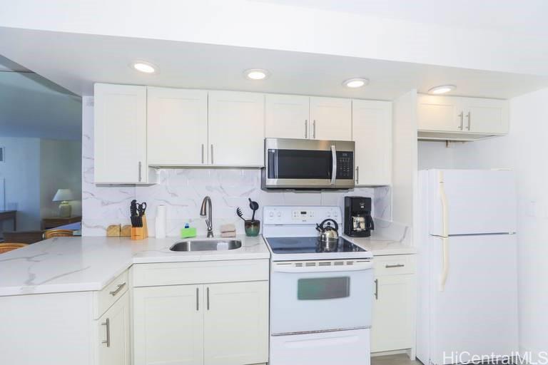 Ilikai Marina condo # 1091, Honolulu, Hawaii - photo 8 of 19