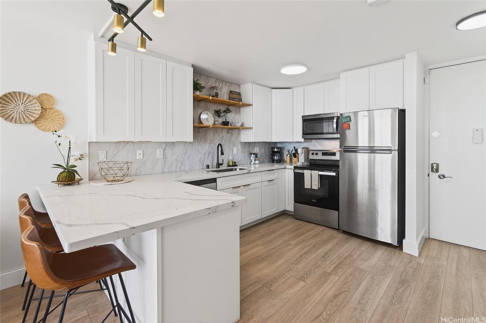 Ilikai Marina condo # 1186, Honolulu, Hawaii - photo 22 of 25