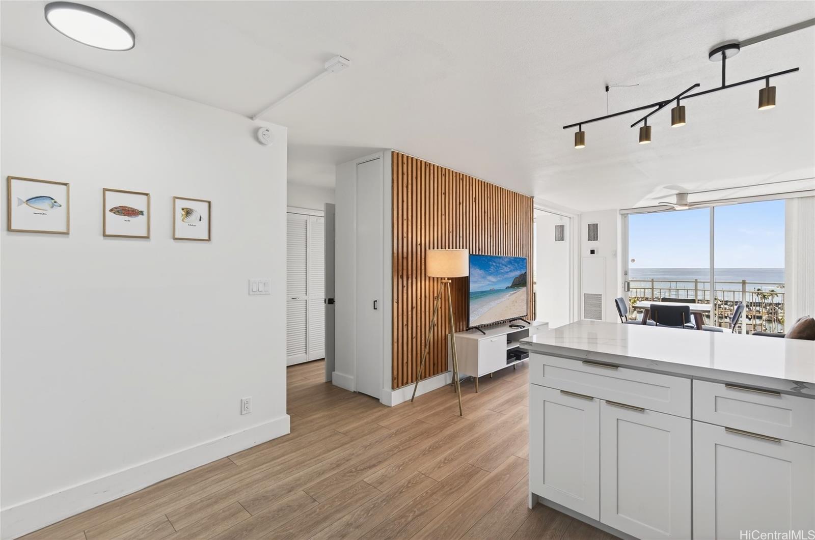 Ilikai Marina condo # 1186, Honolulu, Hawaii - photo 24 of 25