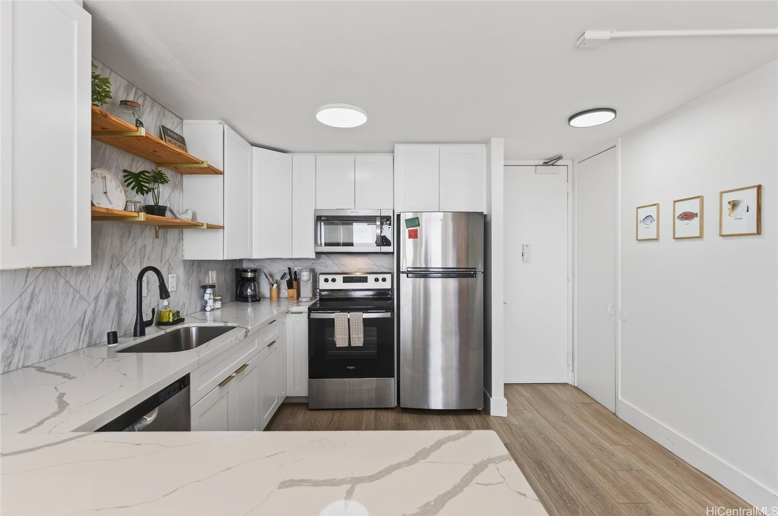 Ilikai Marina condo # 1186, Honolulu, Hawaii - photo 4 of 25