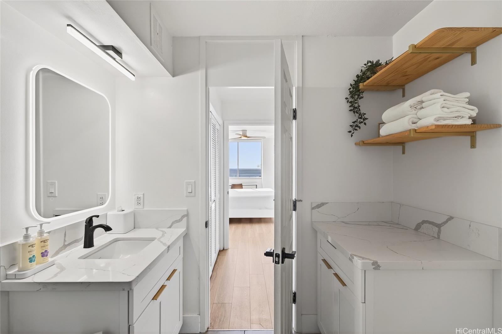 Ilikai Marina condo # 1186, Honolulu, Hawaii - photo 5 of 25