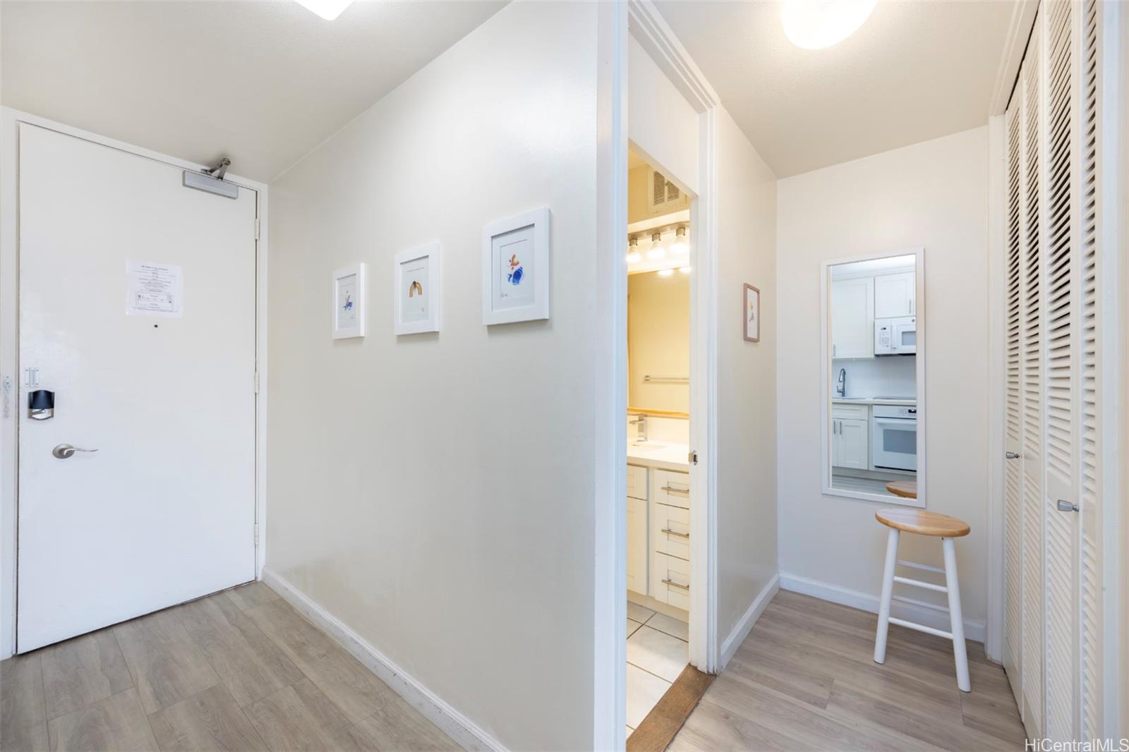 Ilikai Marina condo # 1287, Honolulu, Hawaii - photo 15 of 16