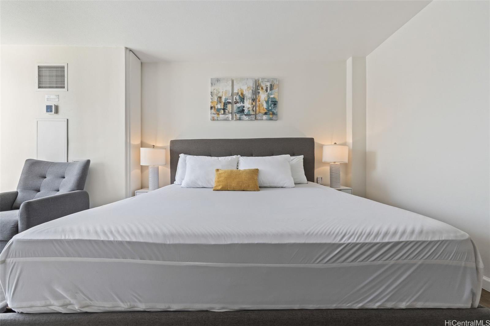 Ilikai Marina condo # 1297, Honolulu, Hawaii - photo 6 of 23