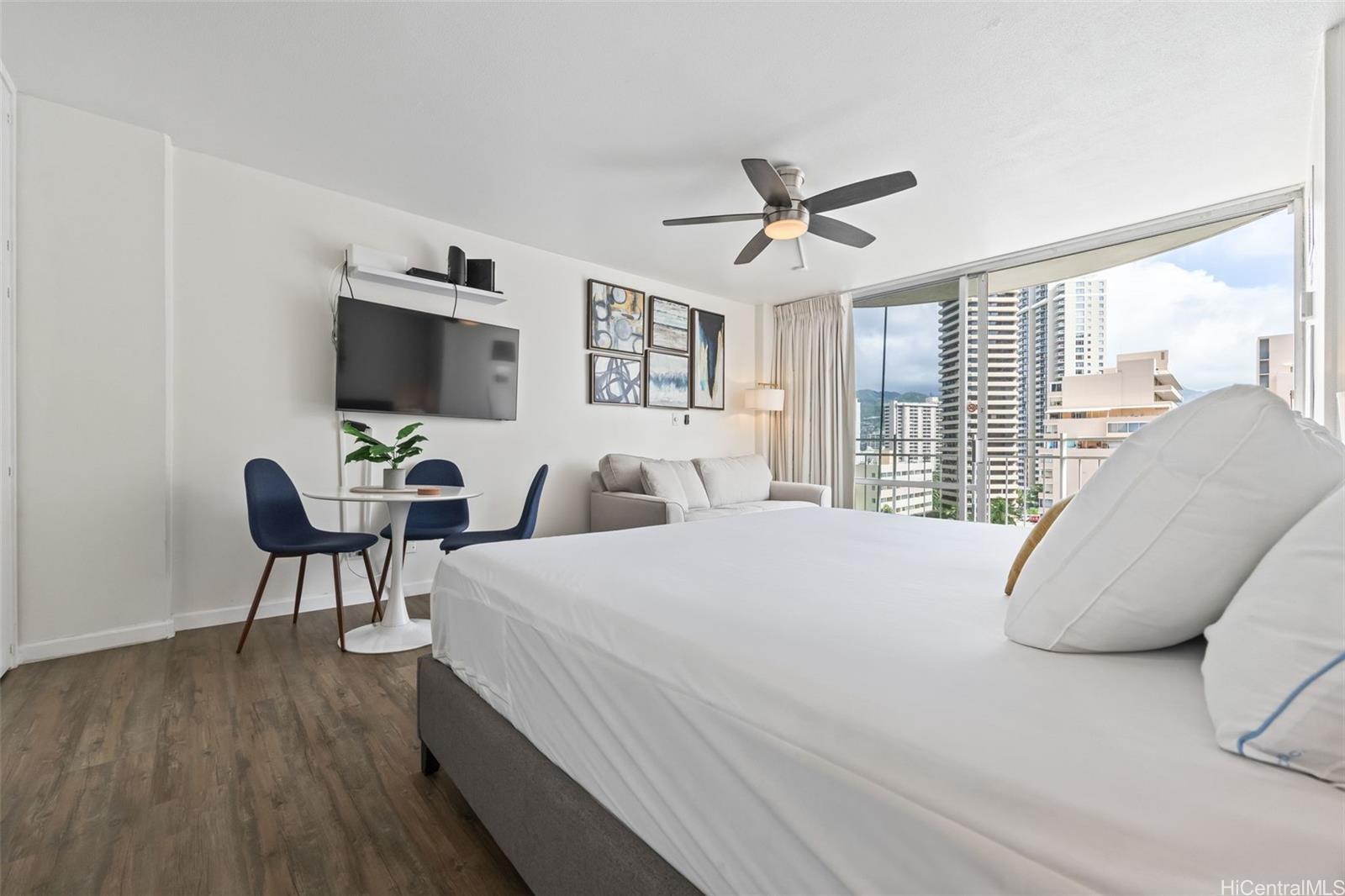 Ilikai Marina condo # 1297, Honolulu, Hawaii - photo 7 of 23