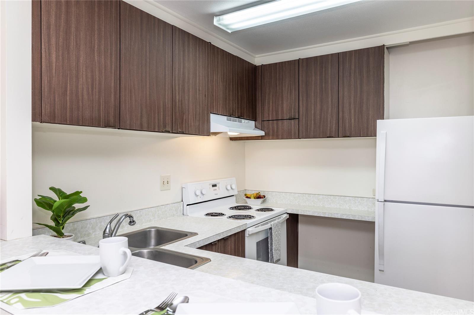 Ilikai Marina condo # 1499, Honolulu, Hawaii - photo 11 of 14