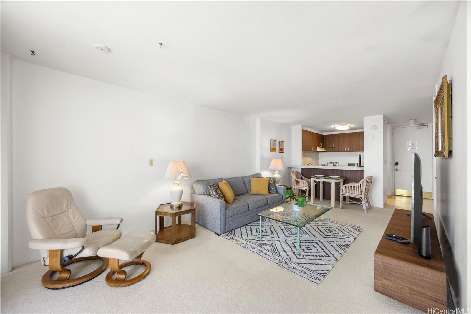 Ilikai Marina condo # 1690, Honolulu, Hawaii - photo 6 of 13