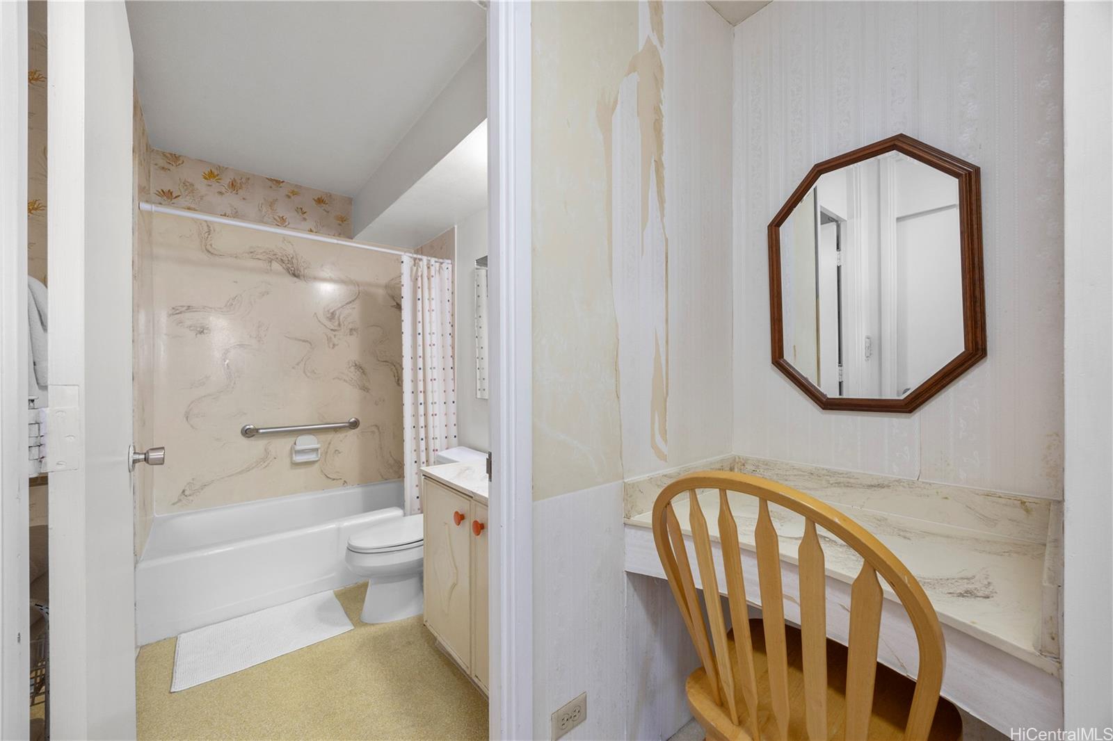 Ilikai Marina condo # 1690, Honolulu, Hawaii - photo 9 of 13