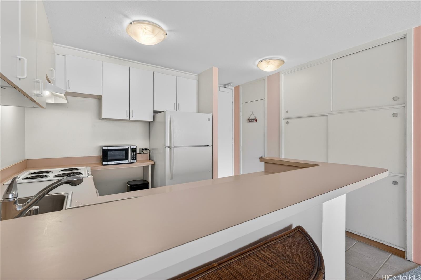 Ilikai Marina condo # 1699, Honolulu, Hawaii - photo 13 of 23