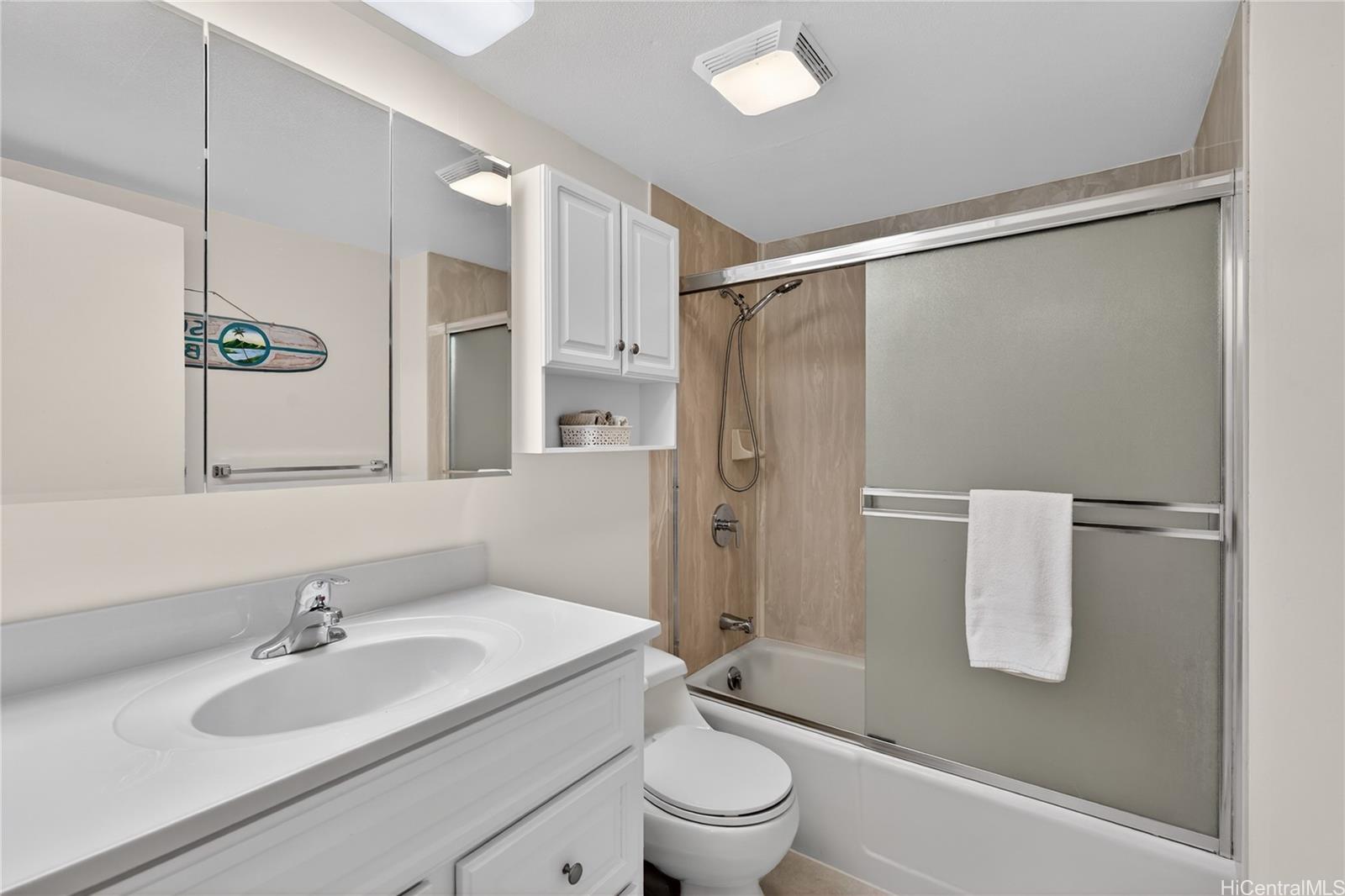 Ilikai Marina condo # 1699, Honolulu, Hawaii - photo 14 of 23