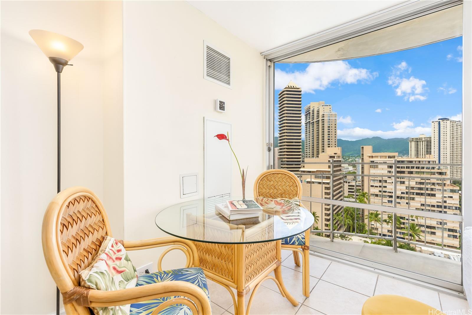 Ilikai Marina condo # 1787, Honolulu, Hawaii - photo 4 of 20