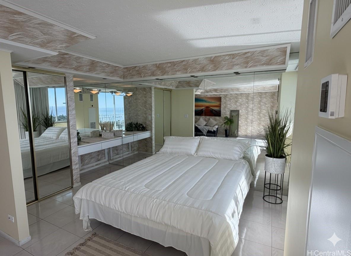 Ilikai Marina condo # 1890, Honolulu, Hawaii - photo 7 of 13