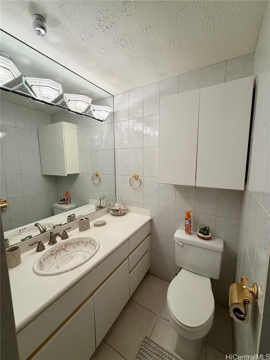 Ilikai Marina condo # 1890, Honolulu, Hawaii - photo 8 of 13