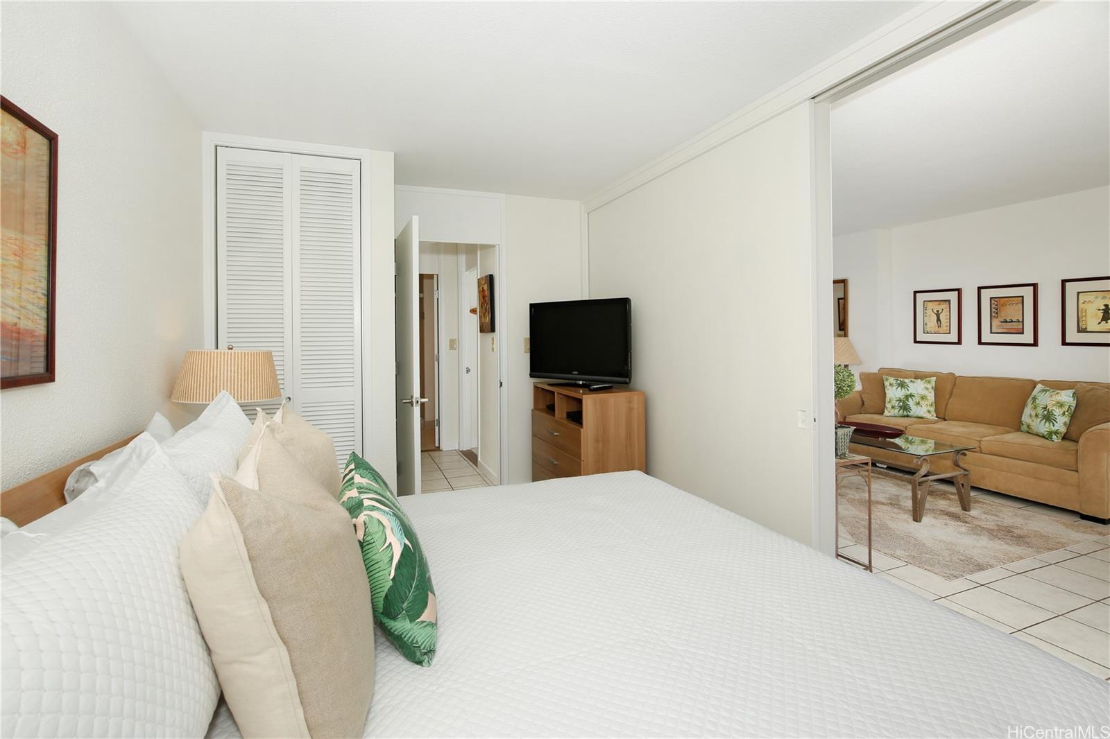 Ilikai Marina condo # 388, Honolulu, Hawaii - photo 17 of 25