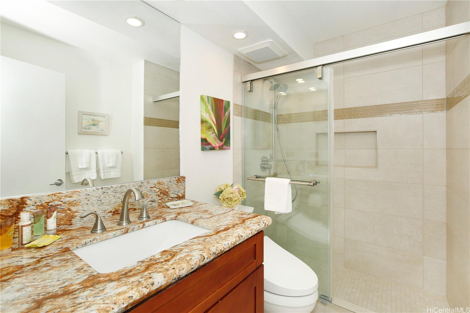 Ilikai Marina condo # 388, Honolulu, Hawaii - photo 19 of 25