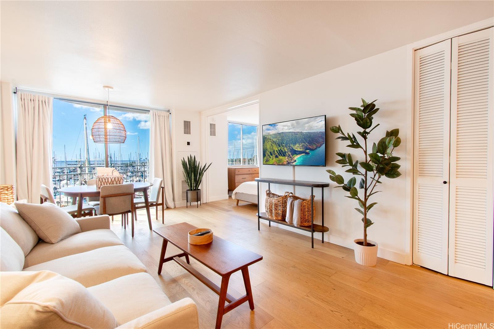 Ilikai Marina condo # 492, Honolulu, Hawaii - photo 18 of 25