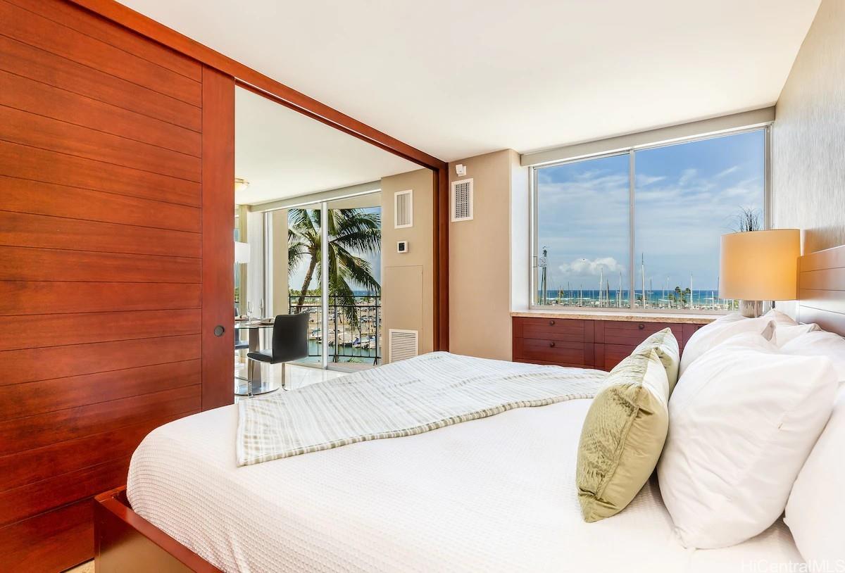 Ilikai Marina condo # 592, Honolulu, Hawaii - photo 15 of 23