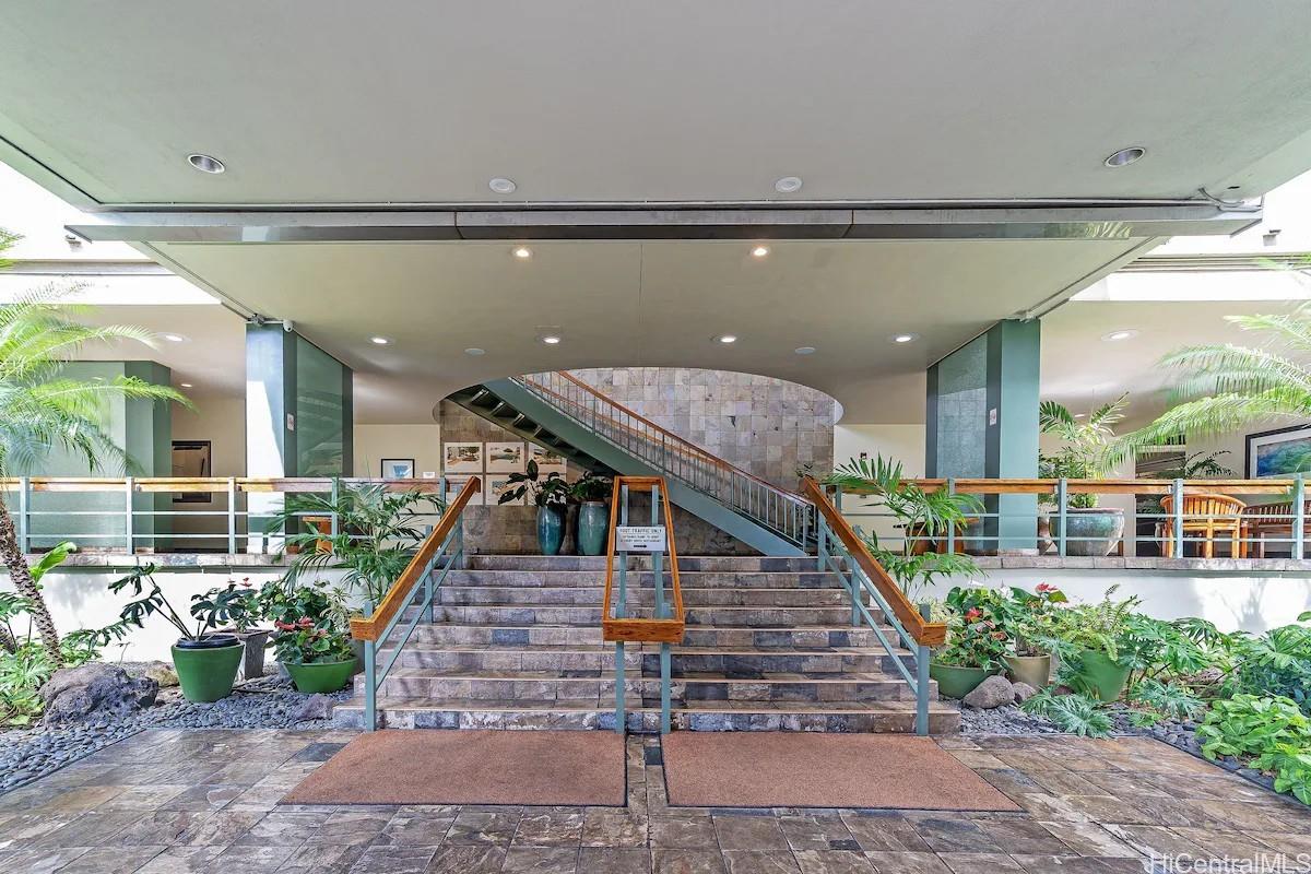 Ilikai Marina condo # 592, Honolulu, Hawaii - photo 19 of 23