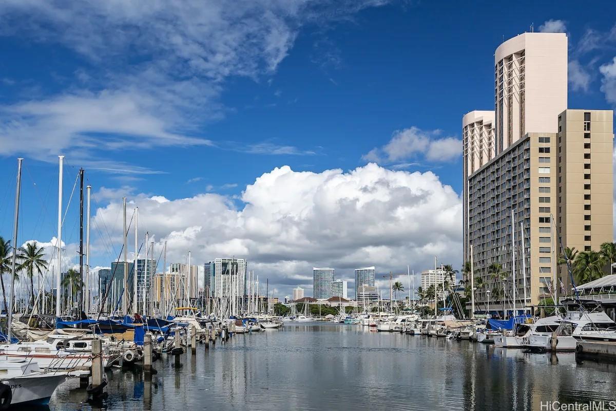 Ilikai Marina condo # 592, Honolulu, Hawaii - photo 21 of 23