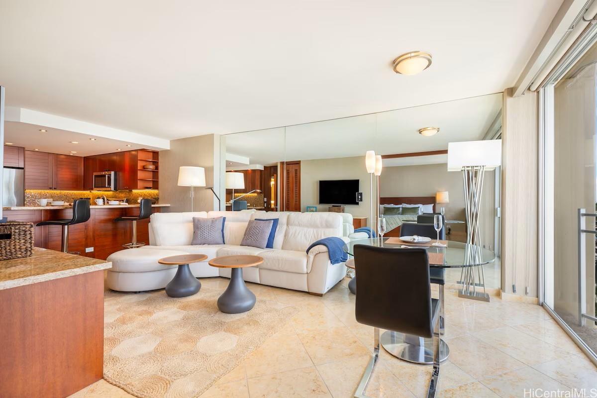 Ilikai Marina condo # 592, Honolulu, Hawaii - photo 8 of 23