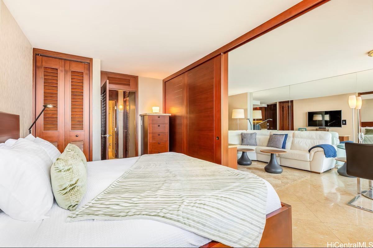 Ilikai Marina condo # 592, Honolulu, Hawaii - photo 14 of 23