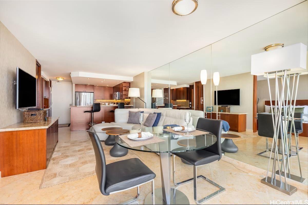 Ilikai Marina condo # 592, Honolulu, Hawaii - photo 7 of 23