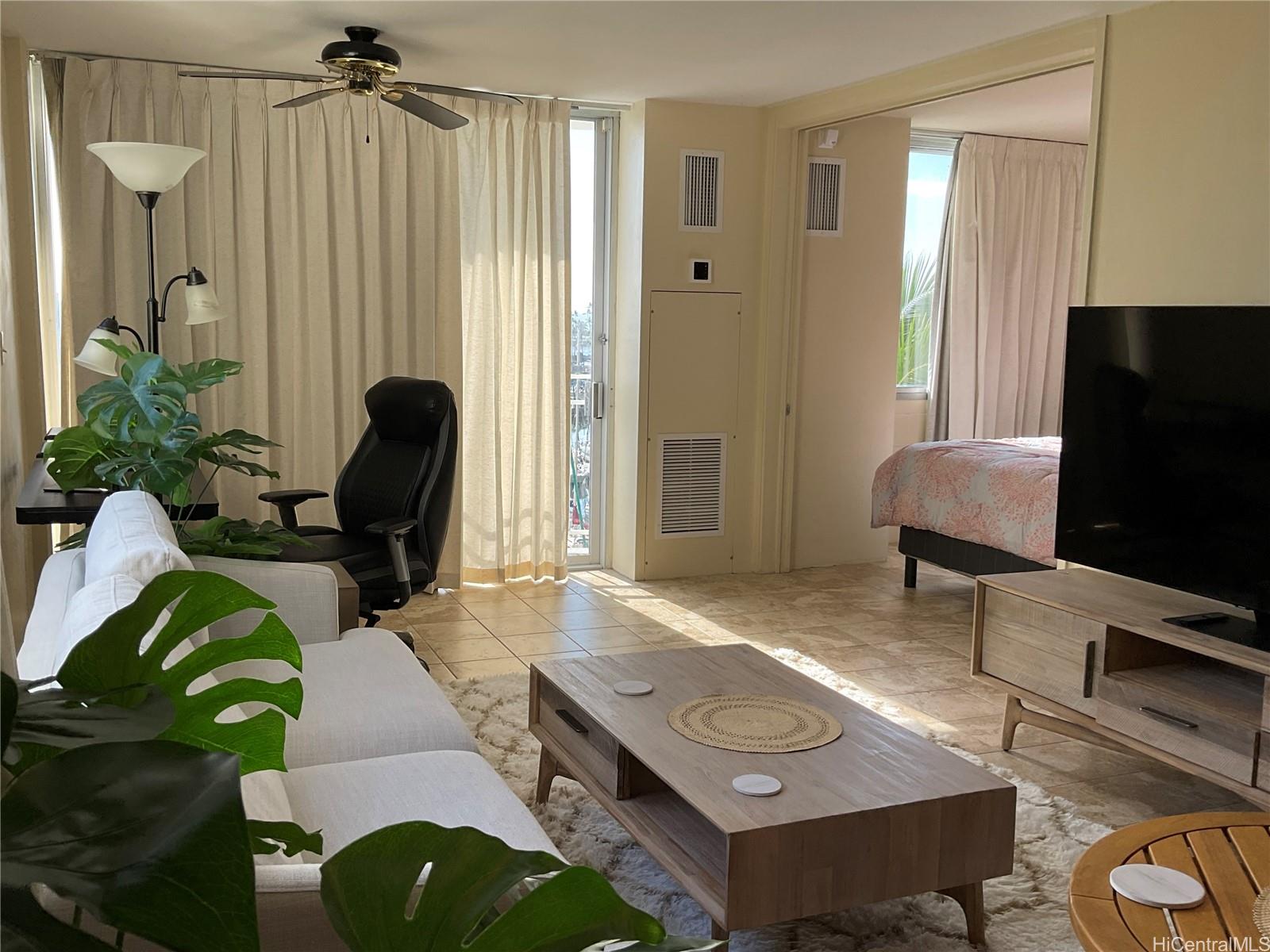 Ilikai Marina condo # 680, Honolulu, Hawaii - photo 3 of 11