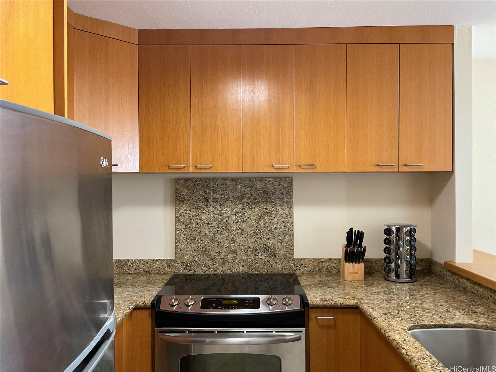 Ilikai Marina condo # 680, Honolulu, Hawaii - photo 4 of 14