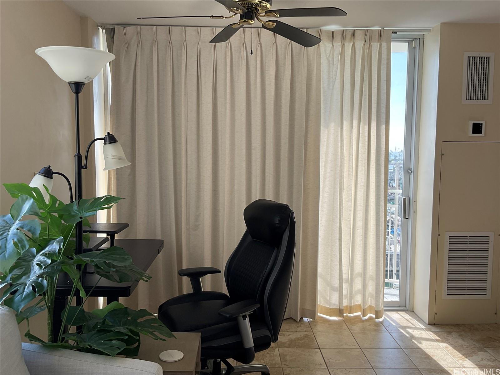 Ilikai Marina condo # 680, Honolulu, Hawaii - photo 10 of 14