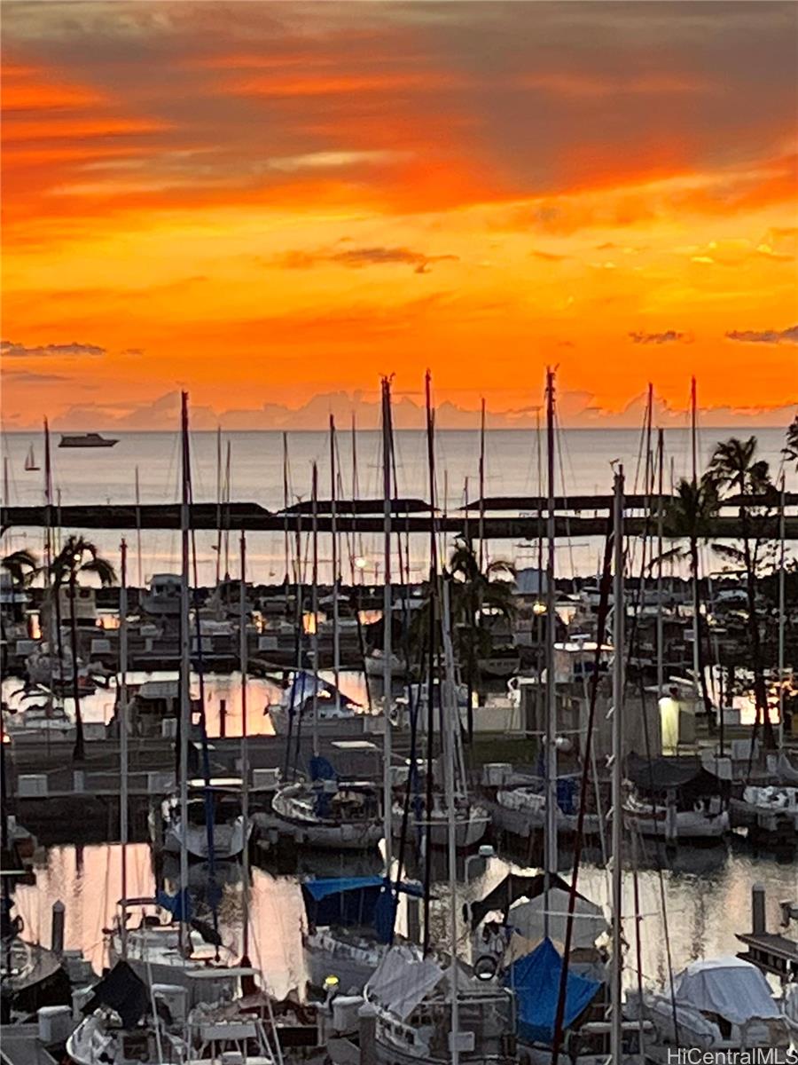 Ilikai Marina condo # 682, Honolulu, Hawaii - photo 24 of 25