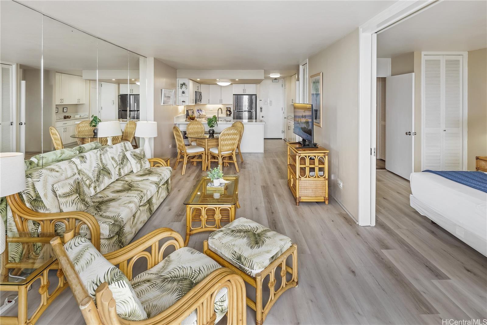 Ilikai Marina condo # 682, Honolulu, Hawaii - photo 9 of 25