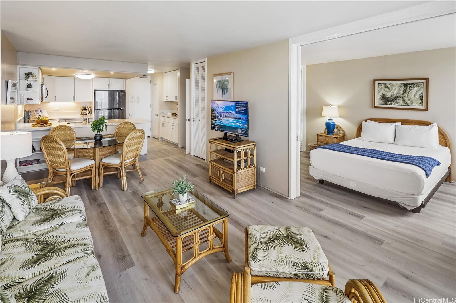 Ilikai Marina condo # 682, Honolulu, Hawaii - photo 10 of 25