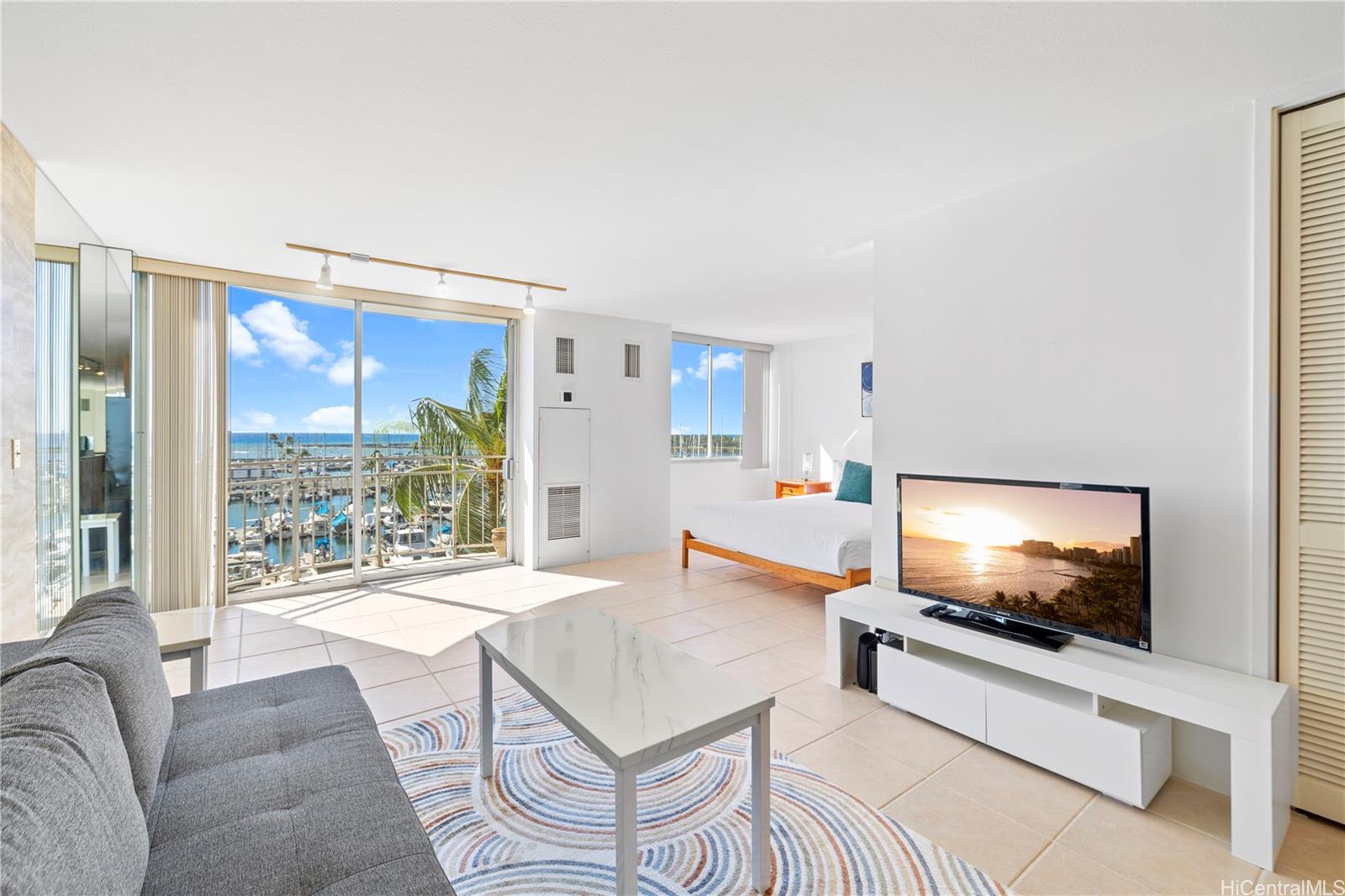 Ilikai Marina condo # 688, Honolulu, Hawaii - photo 9 of 11