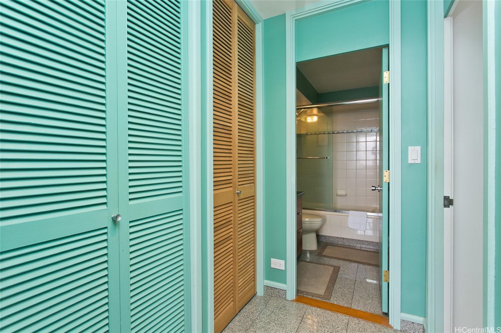 Ilikai Marina condo # 784, Honolulu, Hawaii - photo 12 of 15