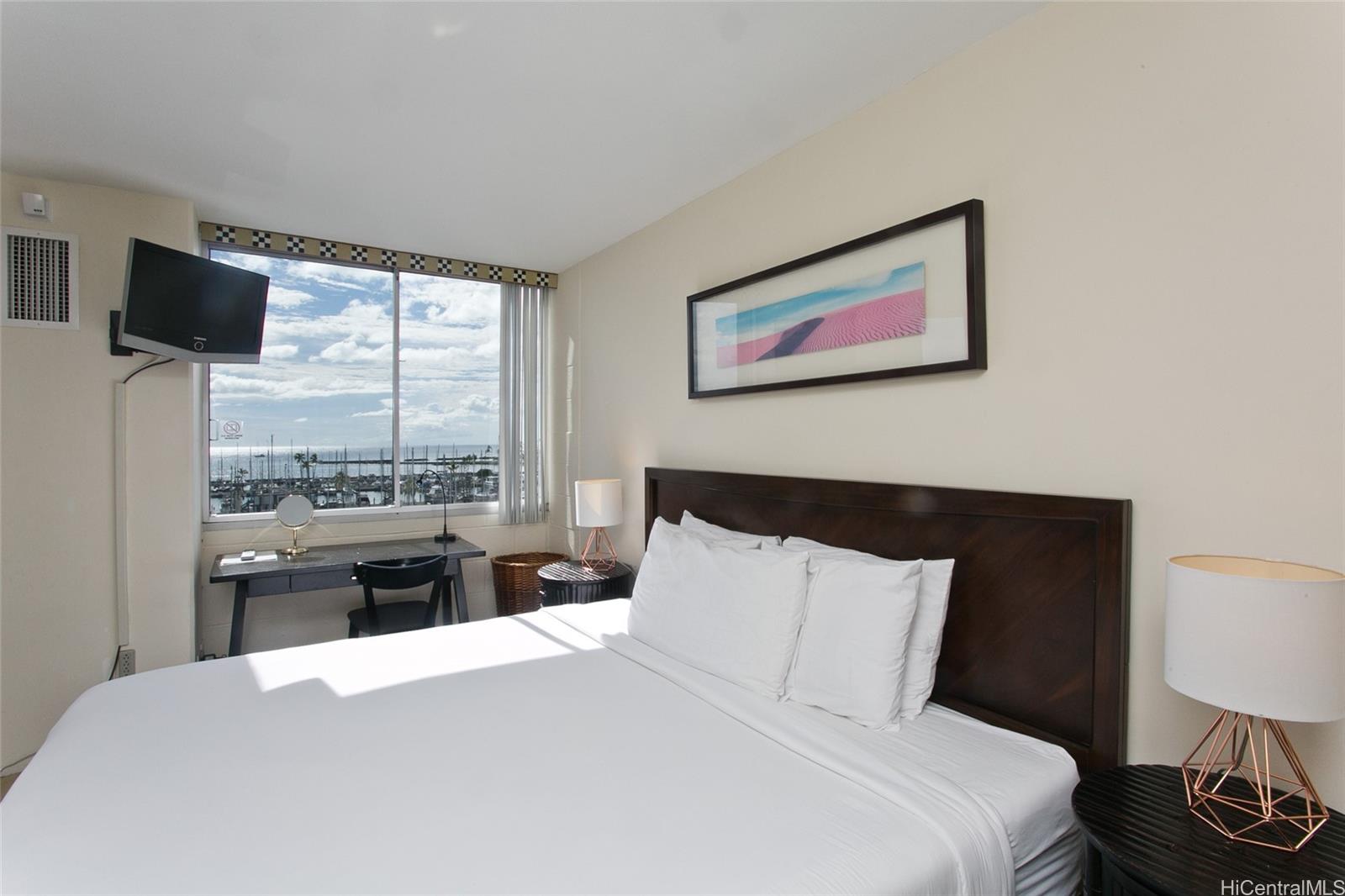 Ilikai Marina condo # 784, Honolulu, Hawaii - photo 9 of 15