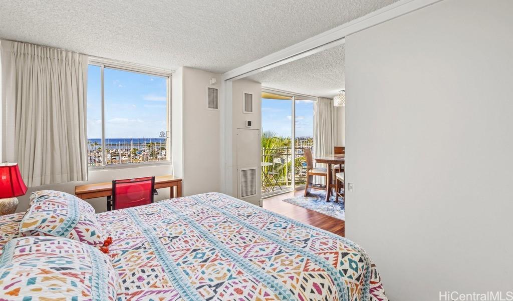 Ilikai Marina condo # 786, Honolulu, Hawaii - photo 8 of 25