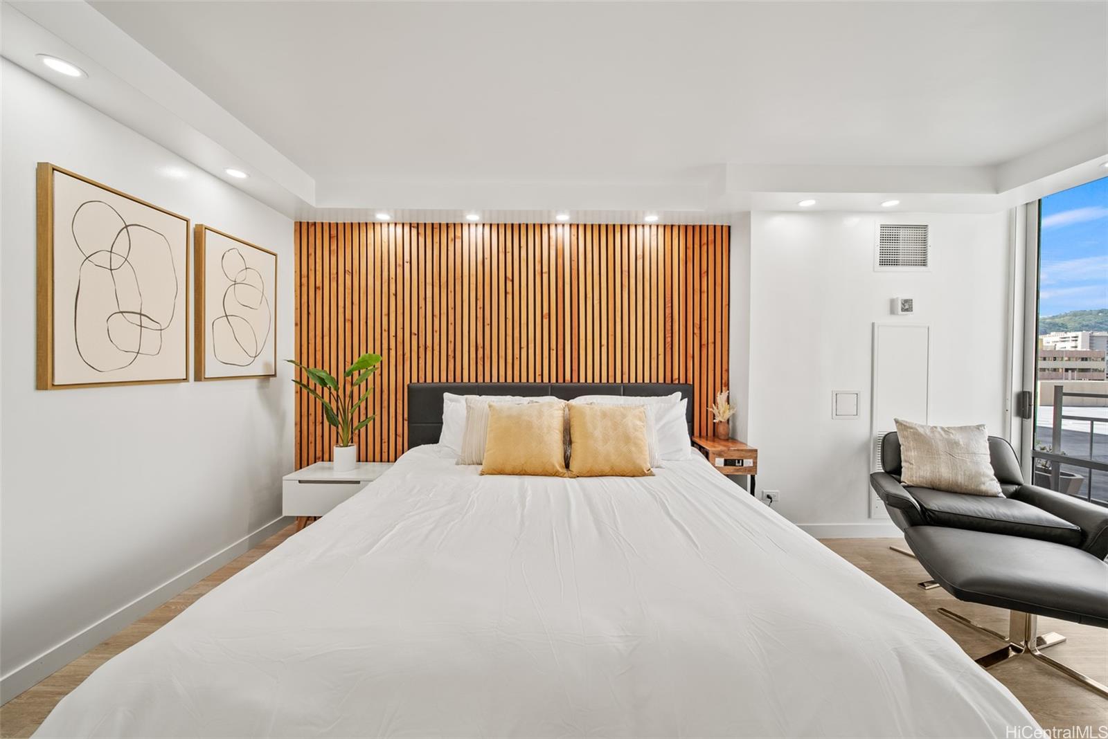 Ilikai Marina condo # 979, Honolulu, Hawaii - photo 6 of 14