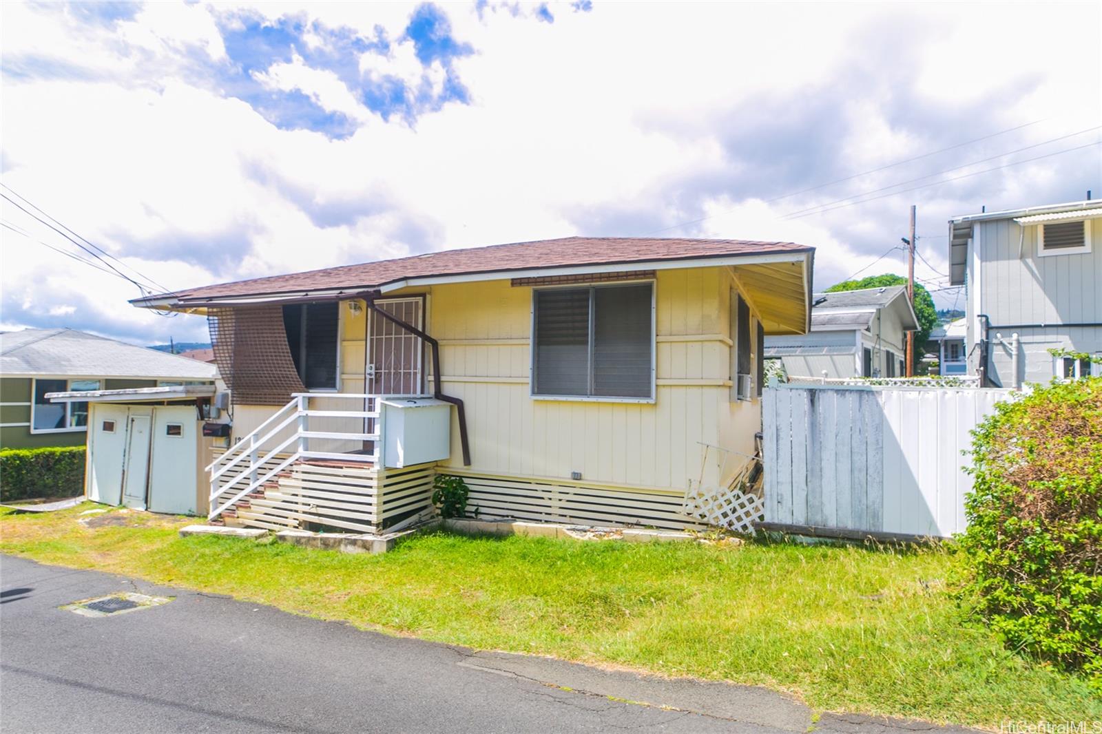 1766  Lusitana Street Punchbowl Area, Honolulu home - photo 3 of 16